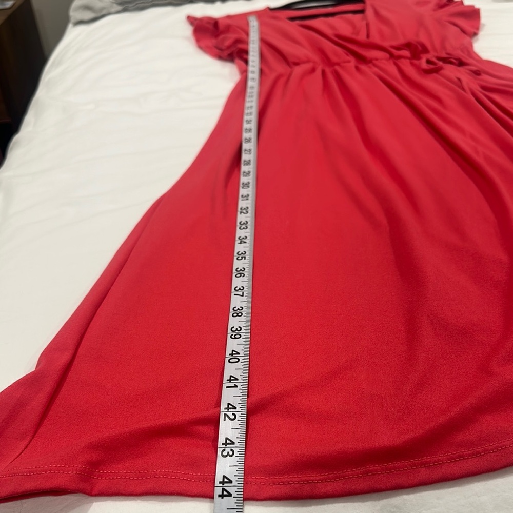 Elegant Fushia Wrap Dress - Picture 6 of 6